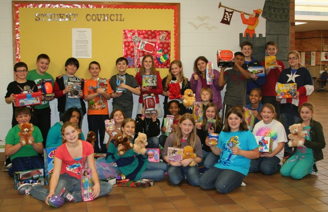 Northfield Elementary Helps Local Foster Children